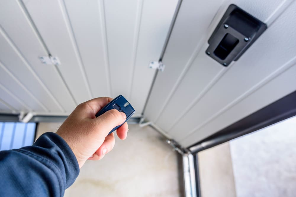 Knowing the Benefits of Side Mount Garage Door Openers